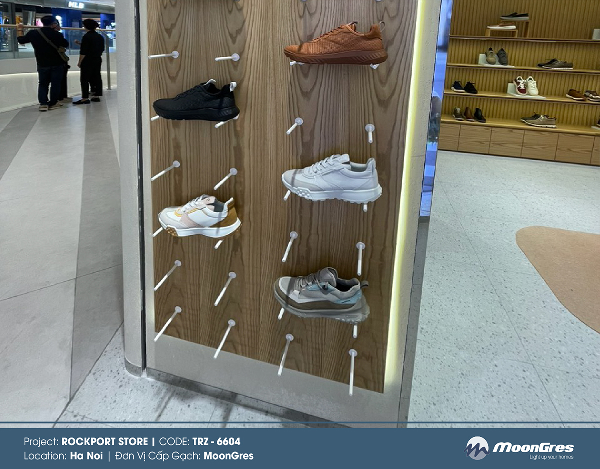ROCKPORT SHOP HN-07.jpg